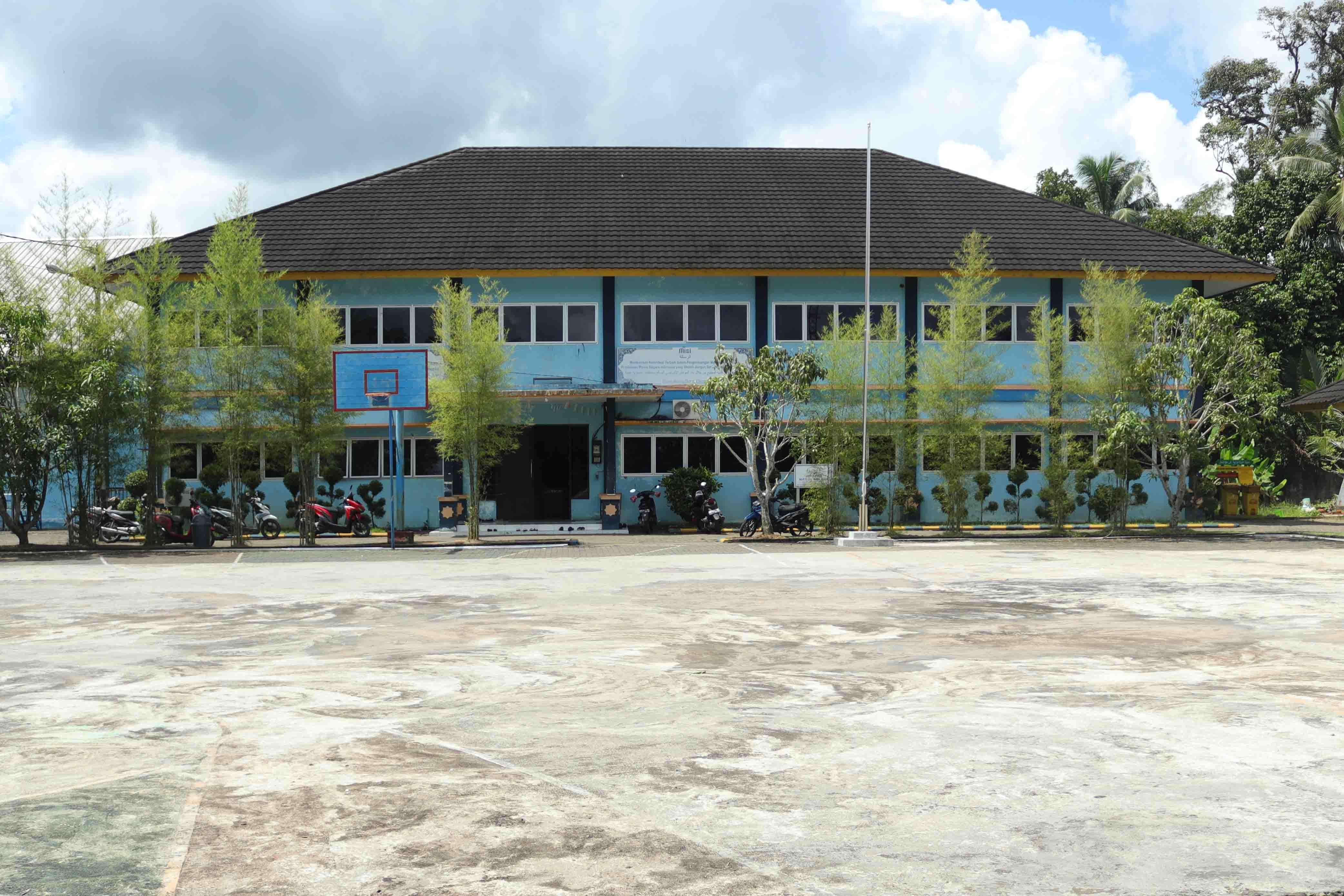 Gedung SMPIT